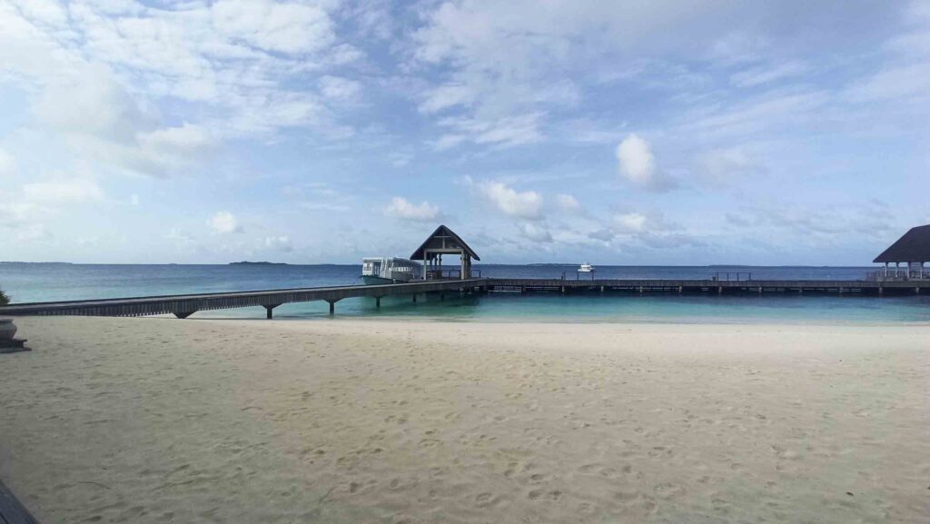 Vista da un centro immersioni alle Maldive